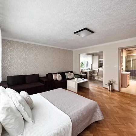 Natalia בית אירוח *